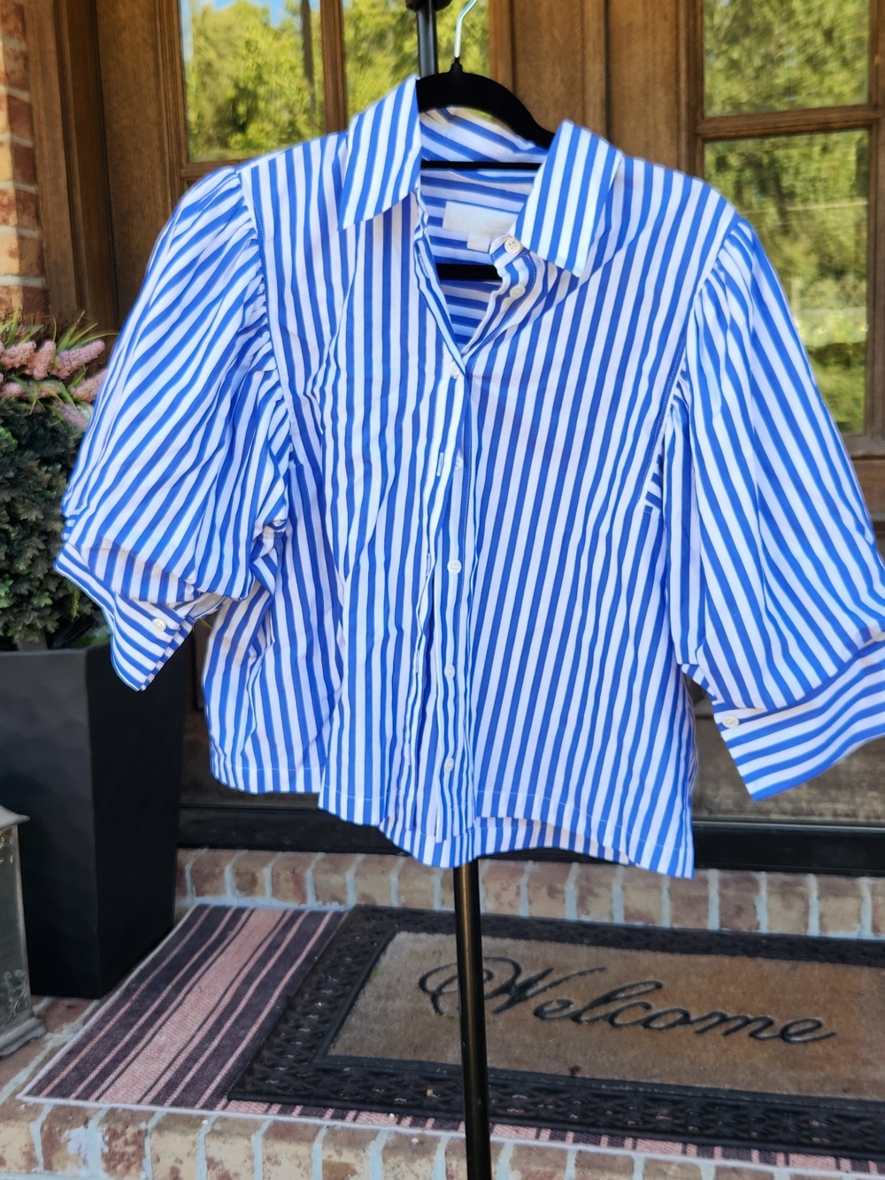 Zara Blue & White Striped Puff Sleeve Button-Down Shirt Size M